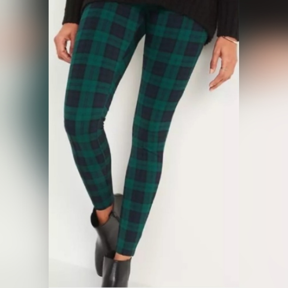 Old Navy Green Plaid leggings